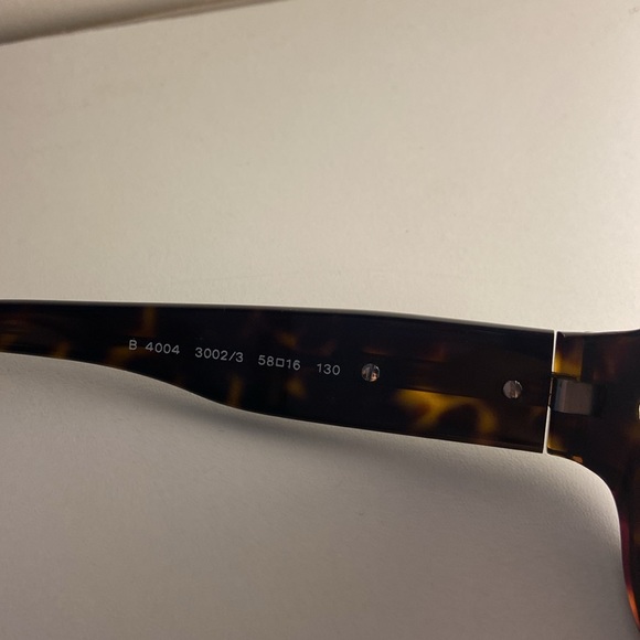 Authentic BURBERRY Round Sunglasses - Picture 7 of 11